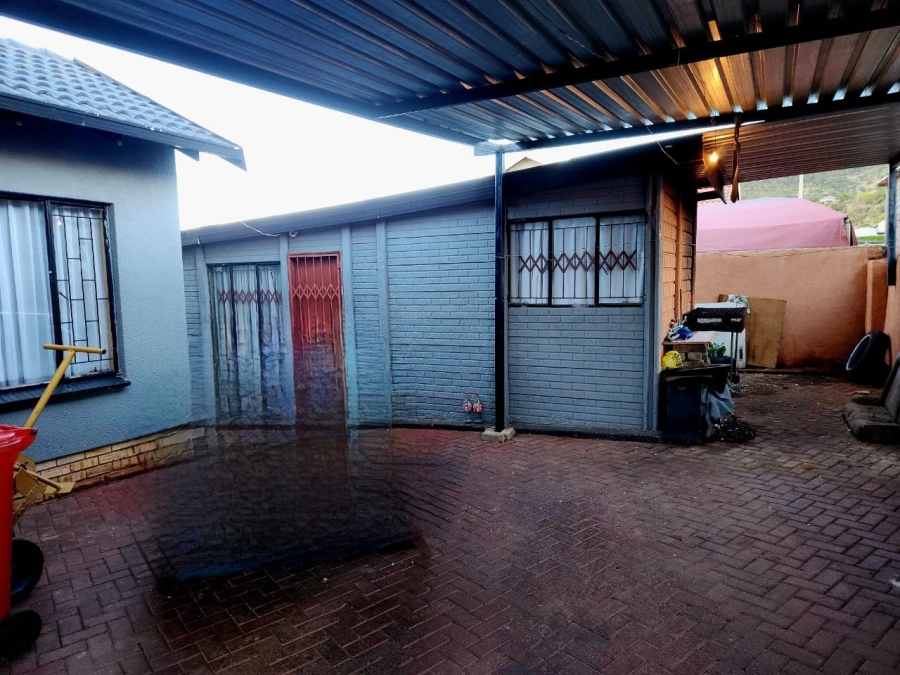 2 Bedroom Property for Sale in Tlhabane West North West